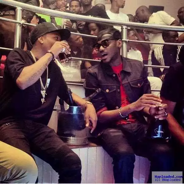 Star Boy Wizkid In Drinking Competition With 2Baba [See Photo]